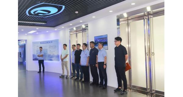 新疆前海集團領導一行調研長嶺紡織機電產業(yè)丨攜手合作再譜項目建設新篇章